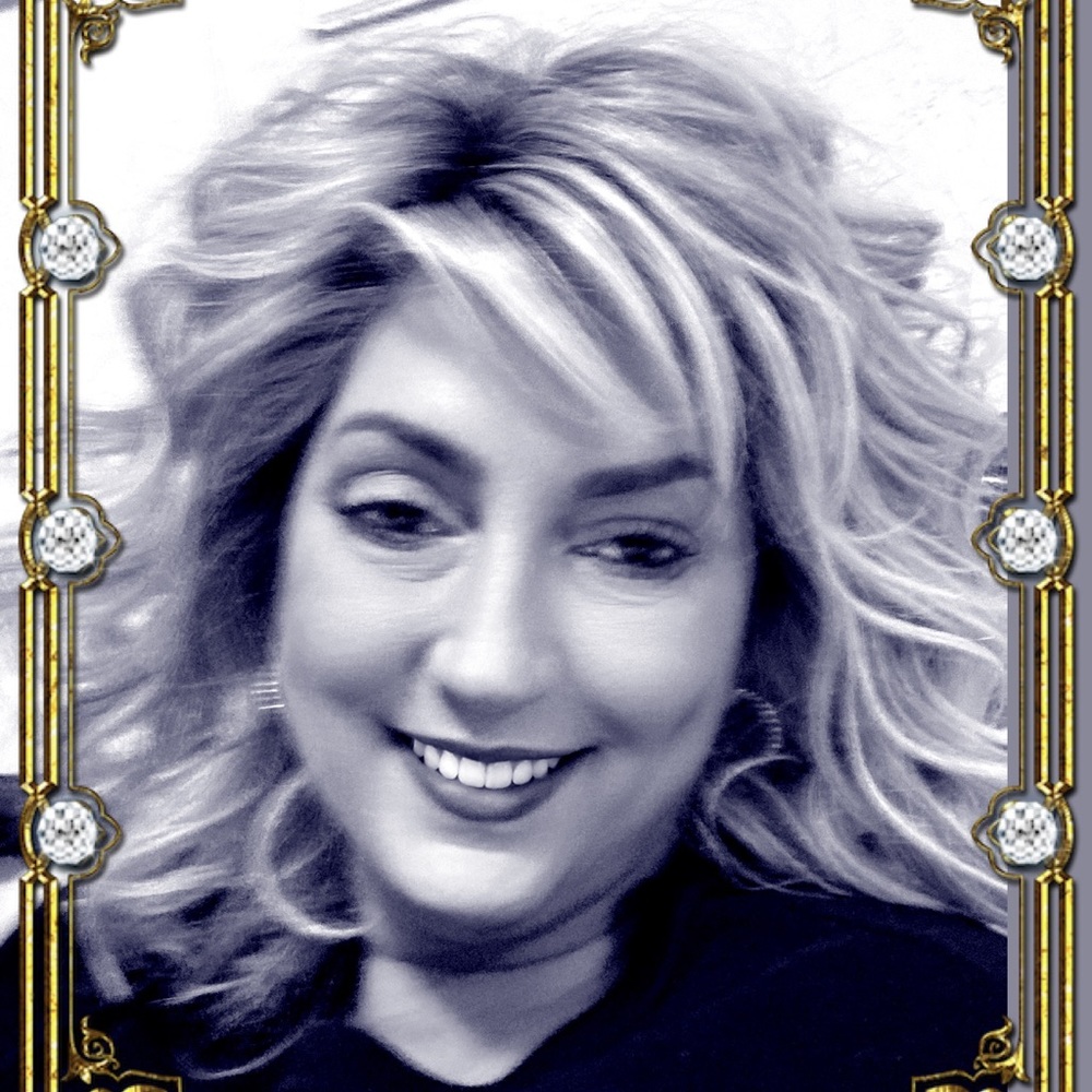 Meet your Posher, April